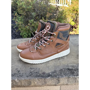 Pajar Peacemaker Faux Fur Lined Leather Sneakers Cognac Camo color Size 7.5/40
